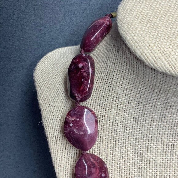 Marbled Organic Bead Necklace 15 In Maroon Purple Knotted Cord Gold Retro BoHo - Picture 2 of 7